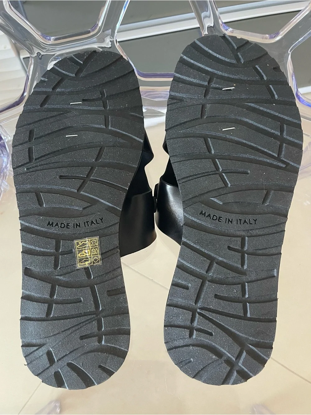 Saks Fifth Avenue Black Italian-Made Leather Slide Men’s Sandals Size 10.5